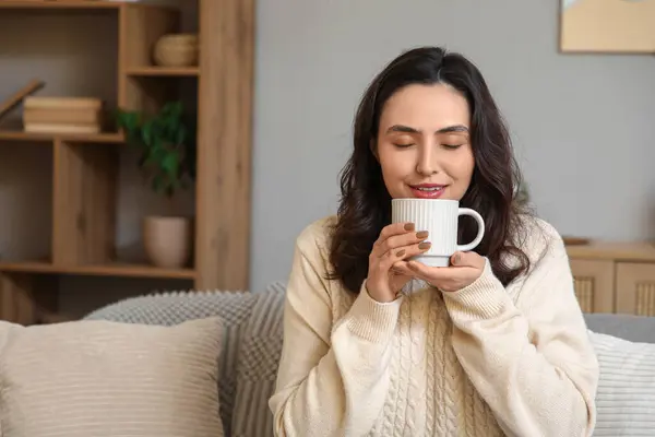 depositphotos_822215538-stock-photo-beautiful-young-happy-woman-cup